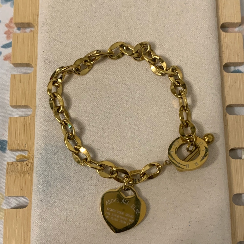 Gold Heart Charm Bracelet - Picture 5 of 5